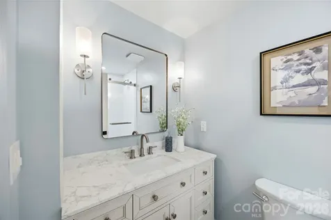 5903 Carpenter Drive Charlotte NC 28226
