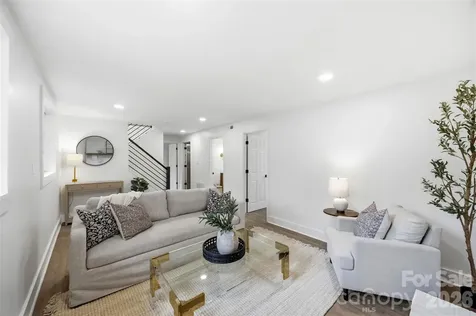 5903 Carpenter Drive Charlotte NC 28226