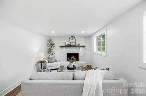 5903 Carpenter Drive Charlotte NC 28226