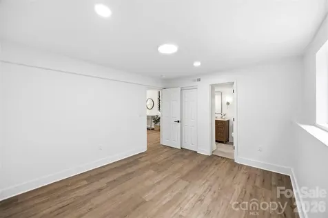 5903 Carpenter Drive Charlotte NC 28226