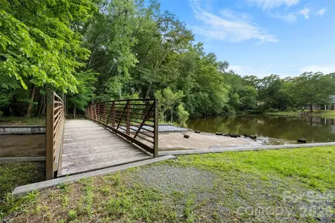 5903 Carpenter Drive Charlotte NC 28226
