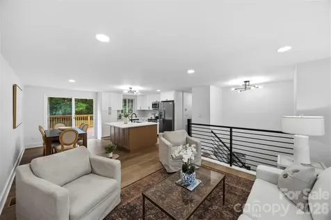 5903 Carpenter Drive Charlotte NC 28226