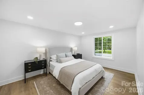 5903 Carpenter Drive Charlotte NC 28226