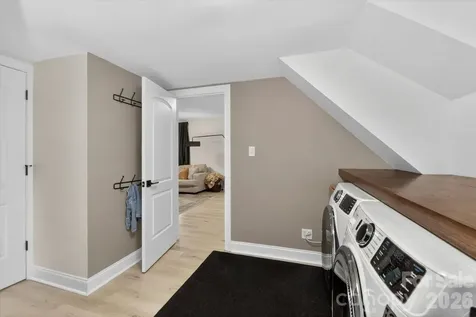 1910 Wensley Drive Charlotte NC 28210