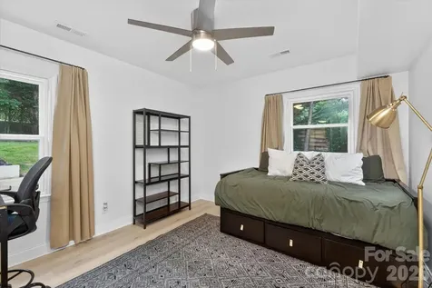 1910 Wensley Drive Charlotte NC 28210