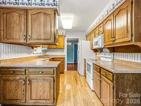 126 Surry Lane Hendersonville NC 28791