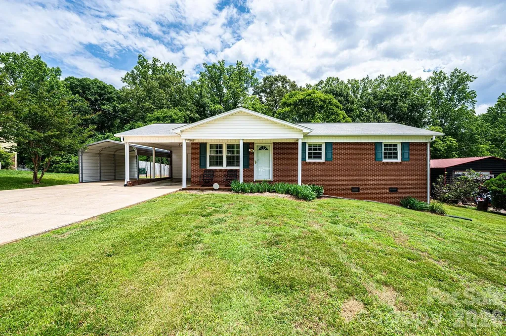315 Shannonbrook Drive Newton NC 28658