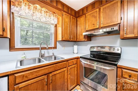 315 Shannonbrook Drive Newton NC 28658