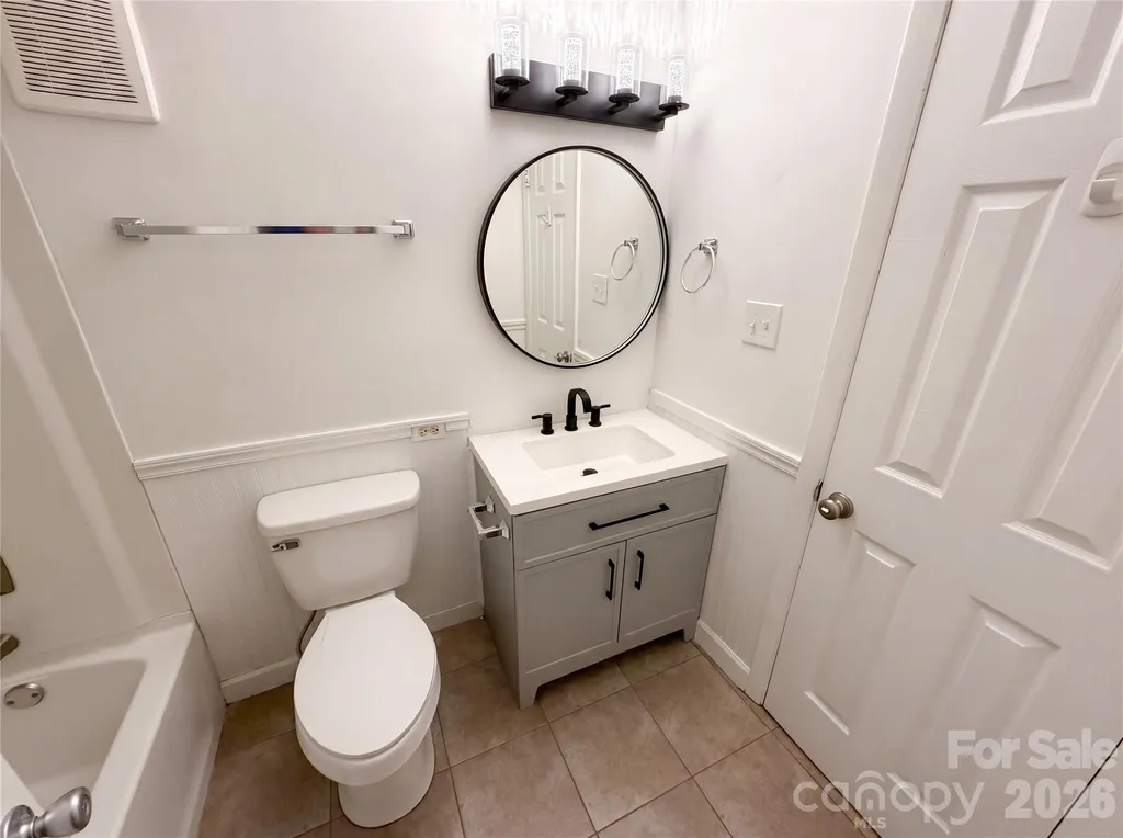 1625 Merry Oaks Road Charlotte NC 28205
