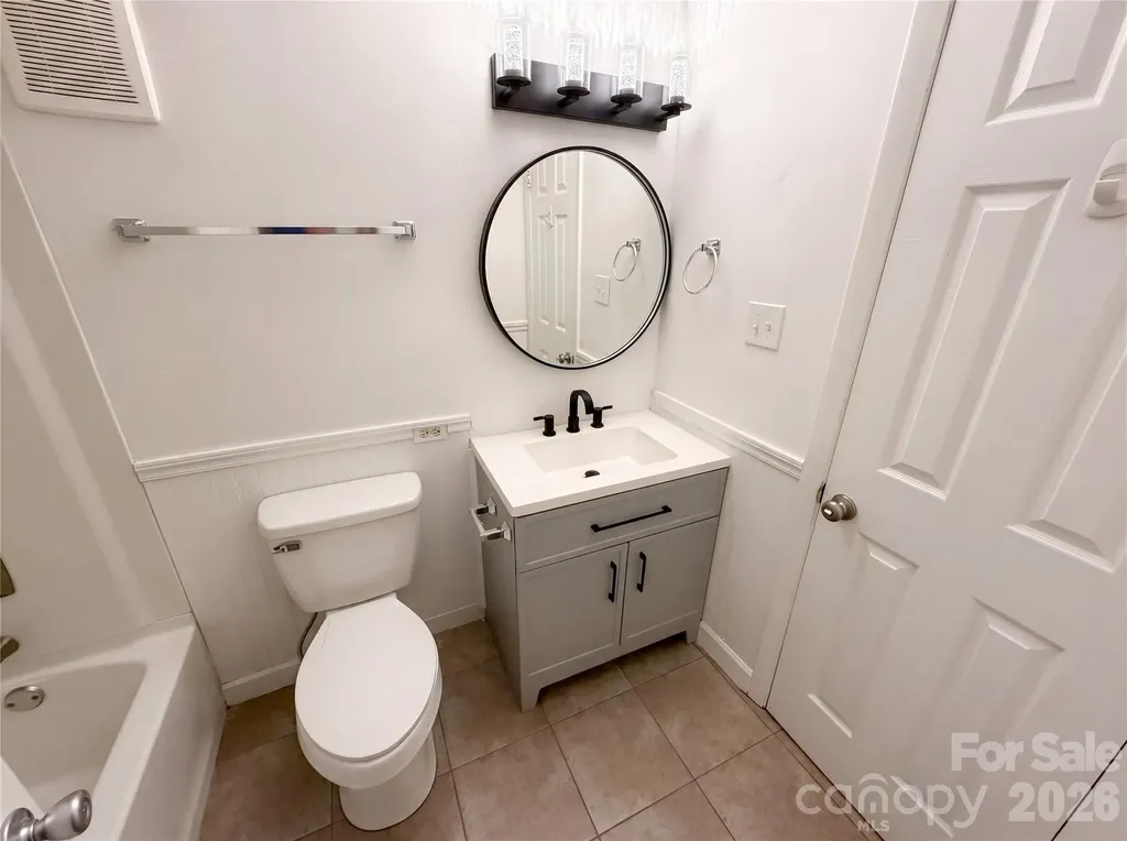 1625 Merry Oaks Road Charlotte NC 28205