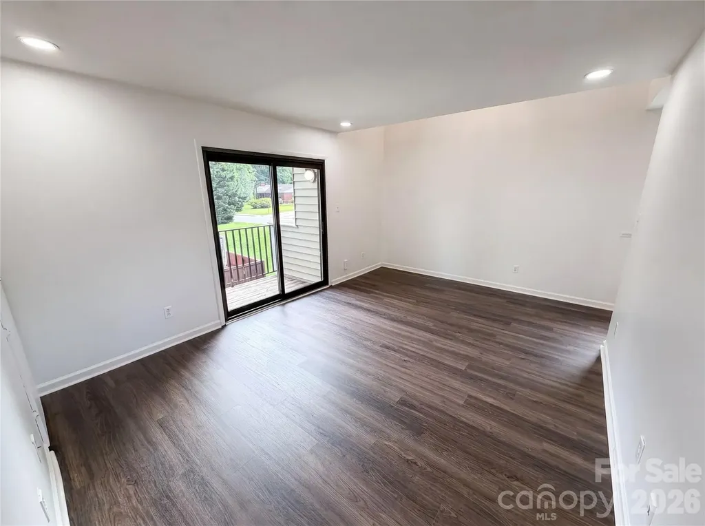 1625 Merry Oaks Road Charlotte NC 28205