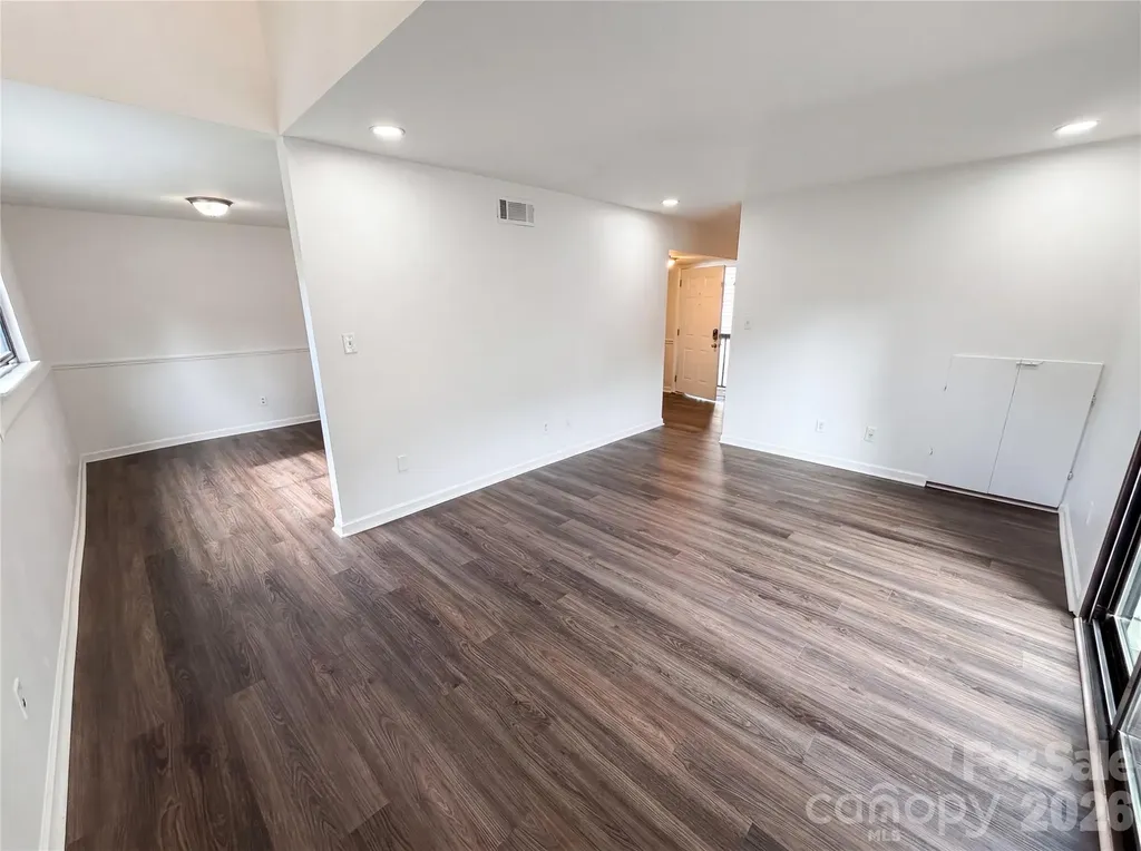 1625 Merry Oaks Road Charlotte NC 28205