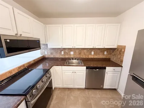 1625 Merry Oaks Road Charlotte NC 28205