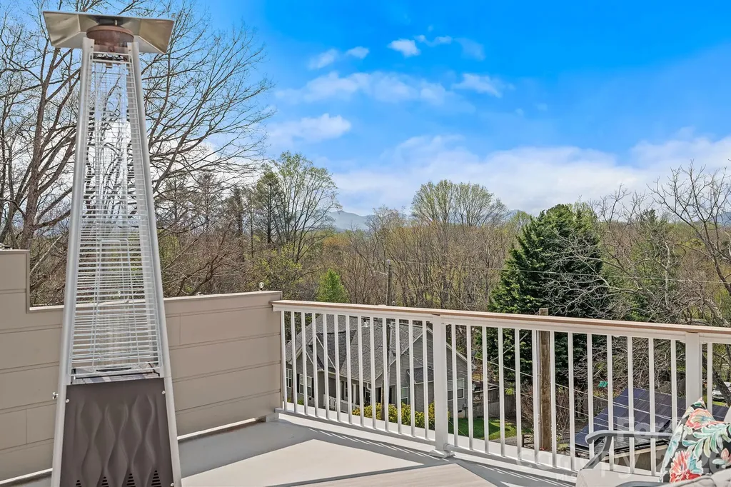 13 Gudger Road Asheville NC 28806