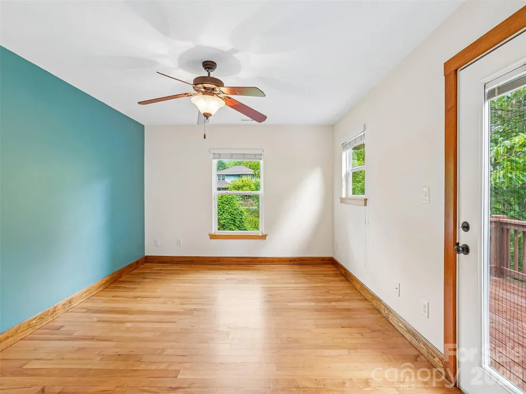 3 Delaware Avenue Asheville NC 28806
