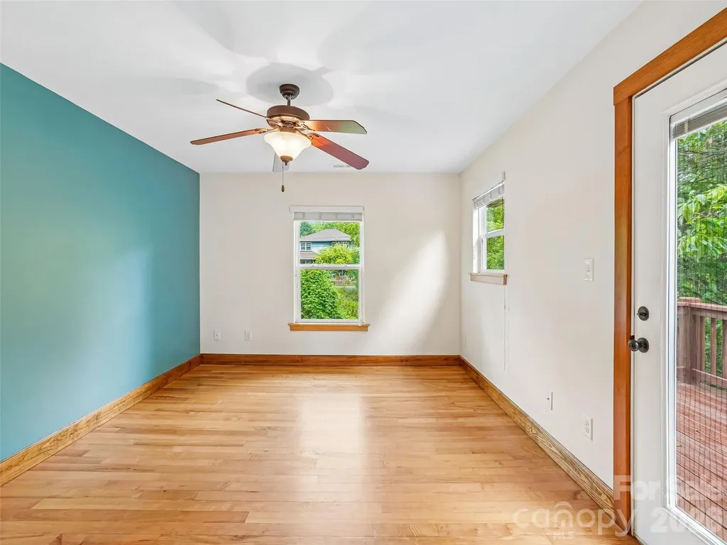 3 Delaware Avenue Asheville NC 28806