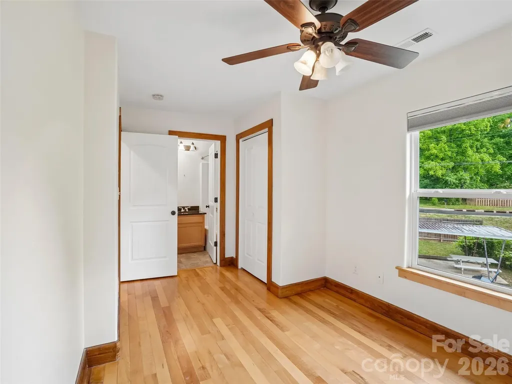 3 Delaware Avenue Asheville NC 28806