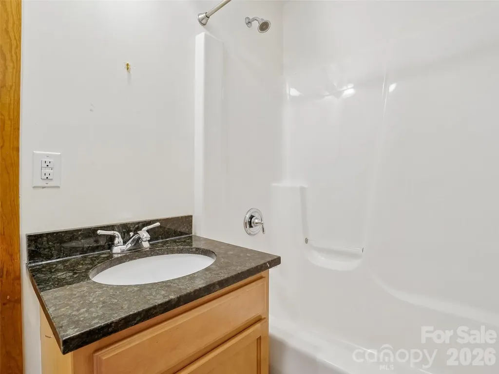 3 Delaware Avenue Asheville NC 28806