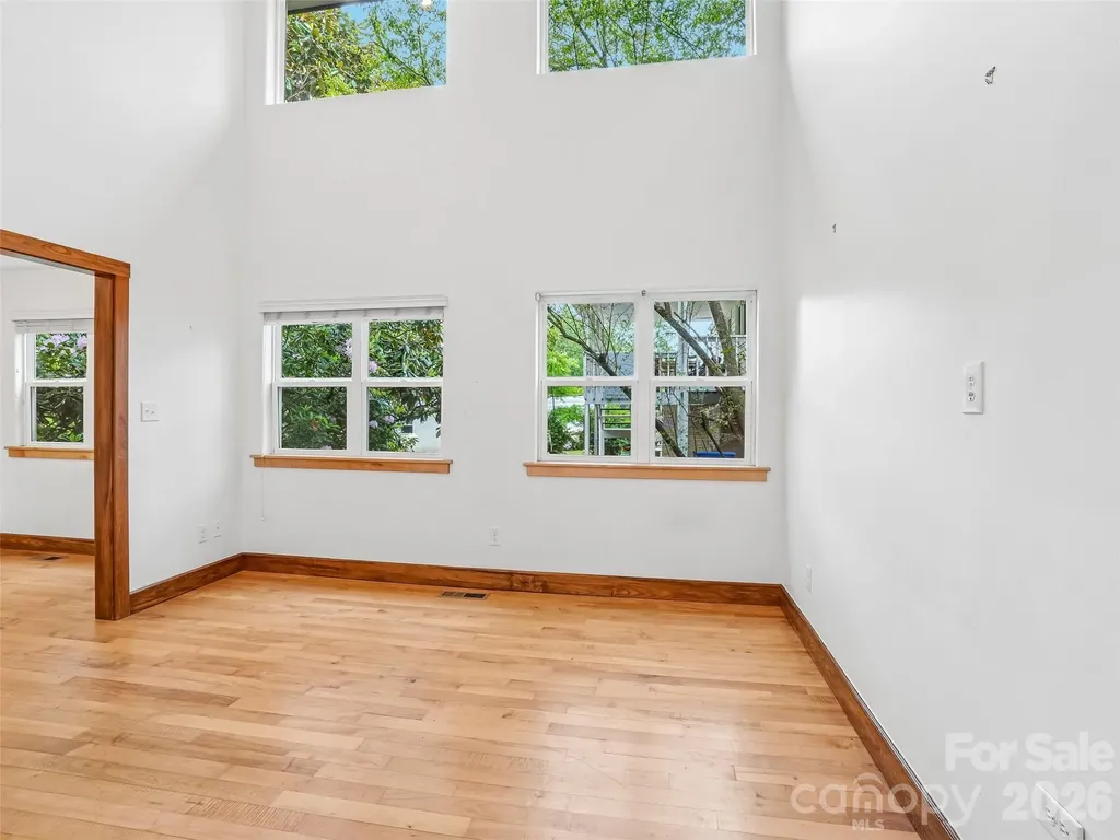 3 Delaware Avenue Asheville NC 28806
