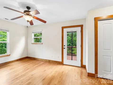 3 Delaware Avenue Asheville NC 28806