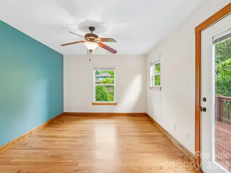 3 Delaware Avenue Asheville NC 28806
