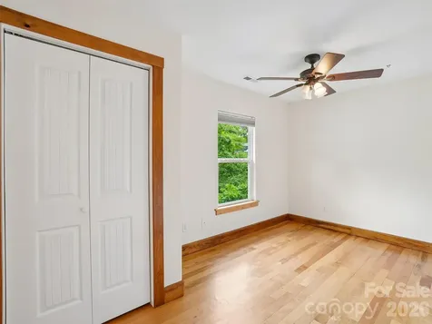 3 Delaware Avenue Asheville NC 28806