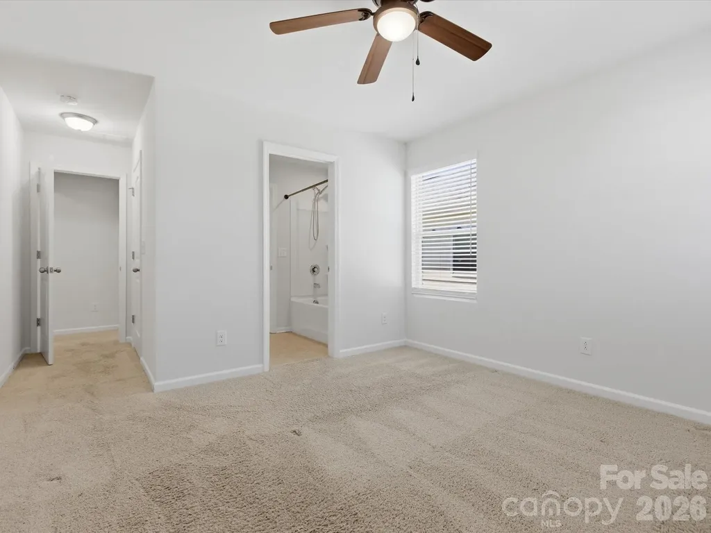 17033 Carolina Pine Row Charlotte NC 28278