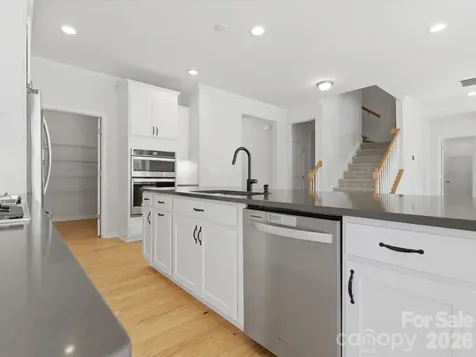 17033 Carolina Pine Row Charlotte NC 28278