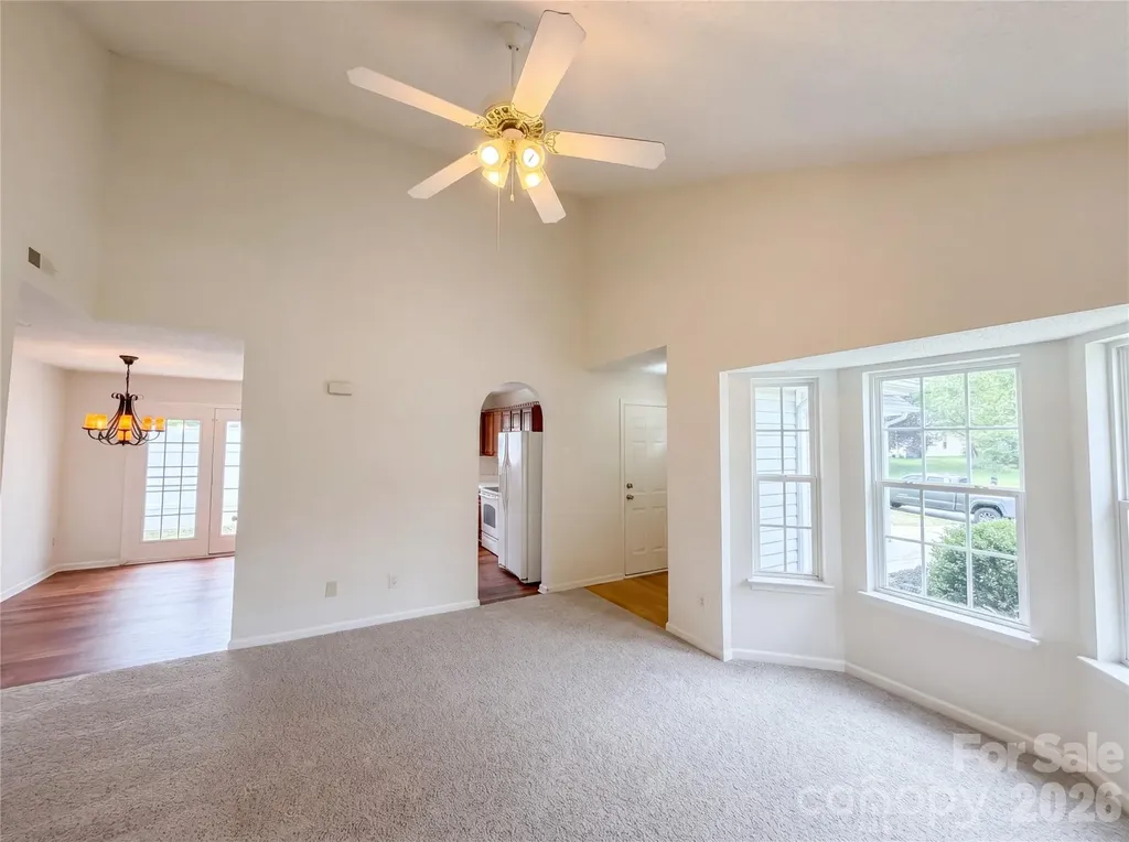 1841 Mission Oaks Street Kannapolis NC 28083