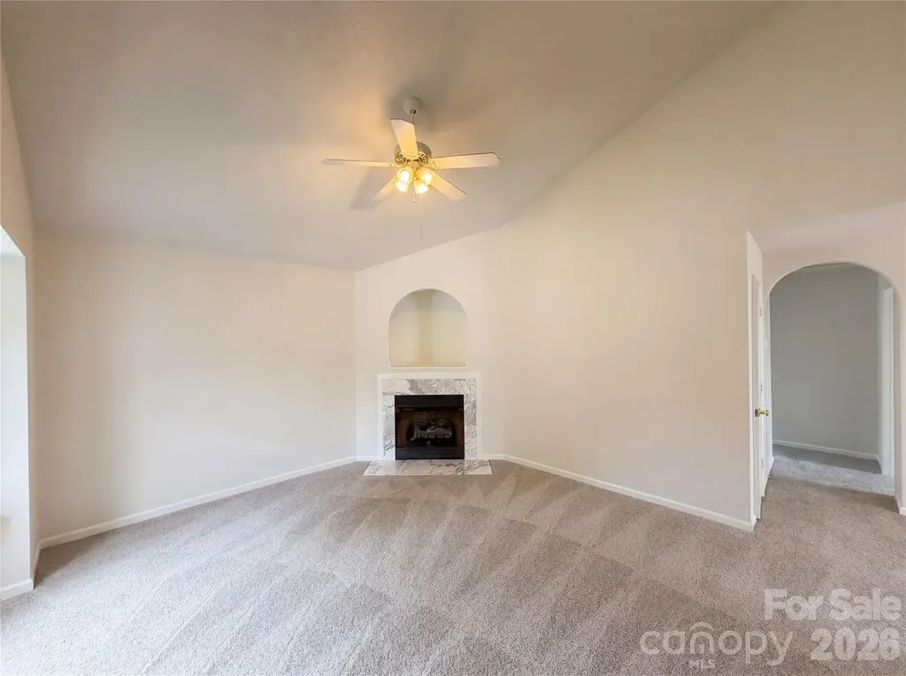 1841 Mission Oaks Street Kannapolis NC 28083