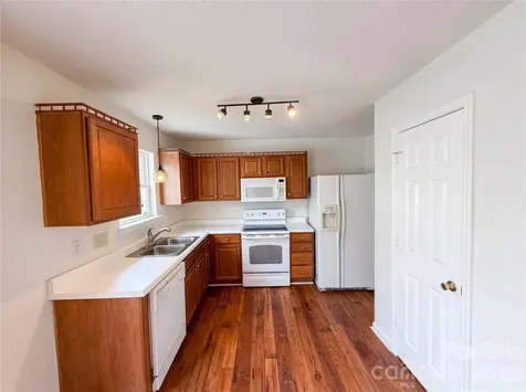 1841 Mission Oaks Street Kannapolis NC 28083