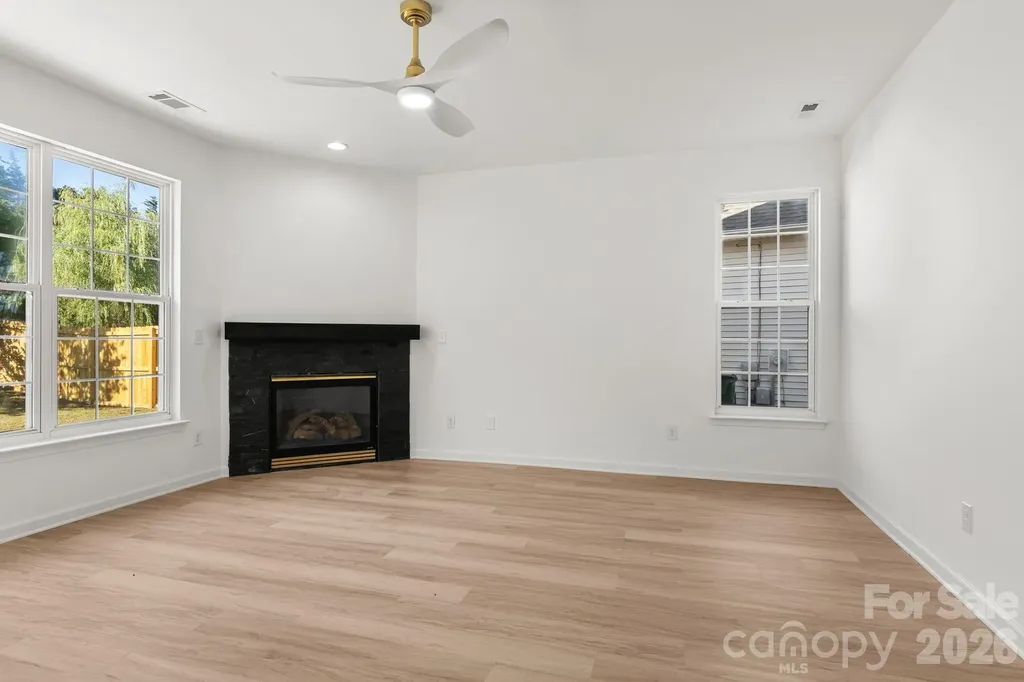 14426 Arlandes Drive Charlotte NC 28278