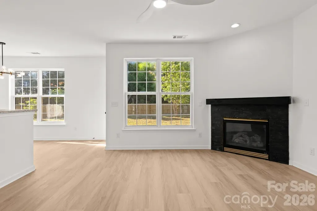 14426 Arlandes Drive Charlotte NC 28278