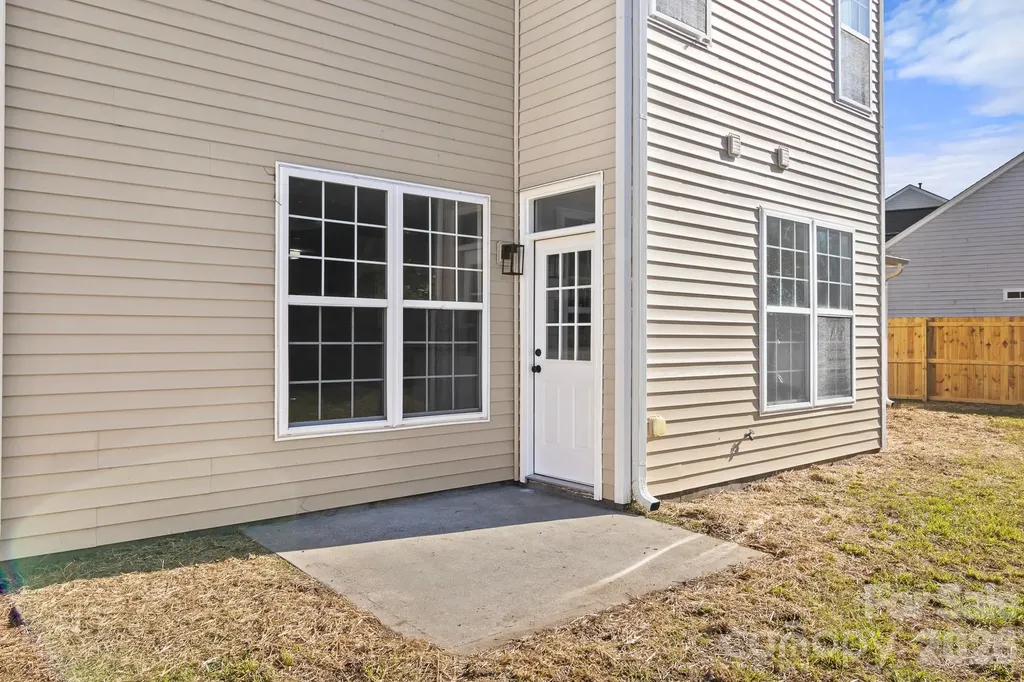 14426 Arlandes Drive Charlotte NC 28278