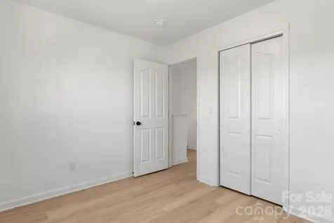 14426 Arlandes Drive Charlotte NC 28278