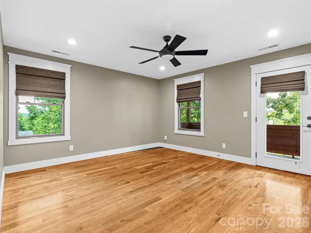 71 Mcclain Street Asheville NC 28803