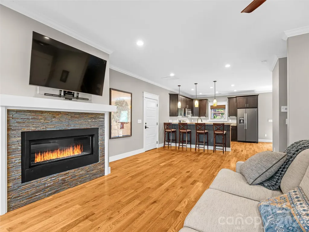 71 Mcclain Street Asheville NC 28803