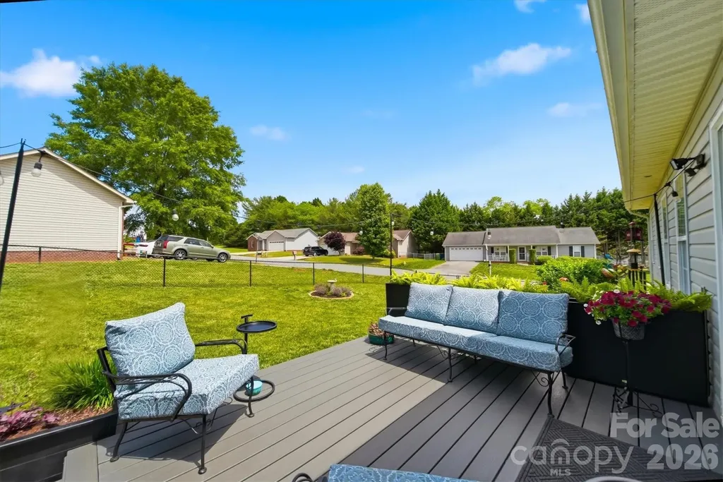 2104 Sheffield Court NW Conover NC 28613