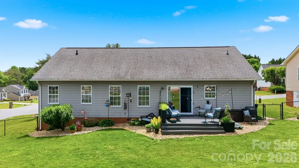 2104 Sheffield Court NW Conover NC 28613