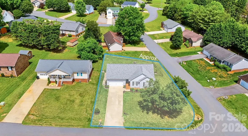 2104 Sheffield Court NW Conover NC 28613