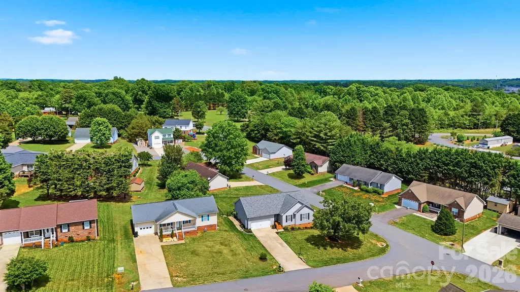 2104 Sheffield Court NW Conover NC 28613