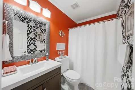 2104 Sheffield Court NW Conover NC 28613