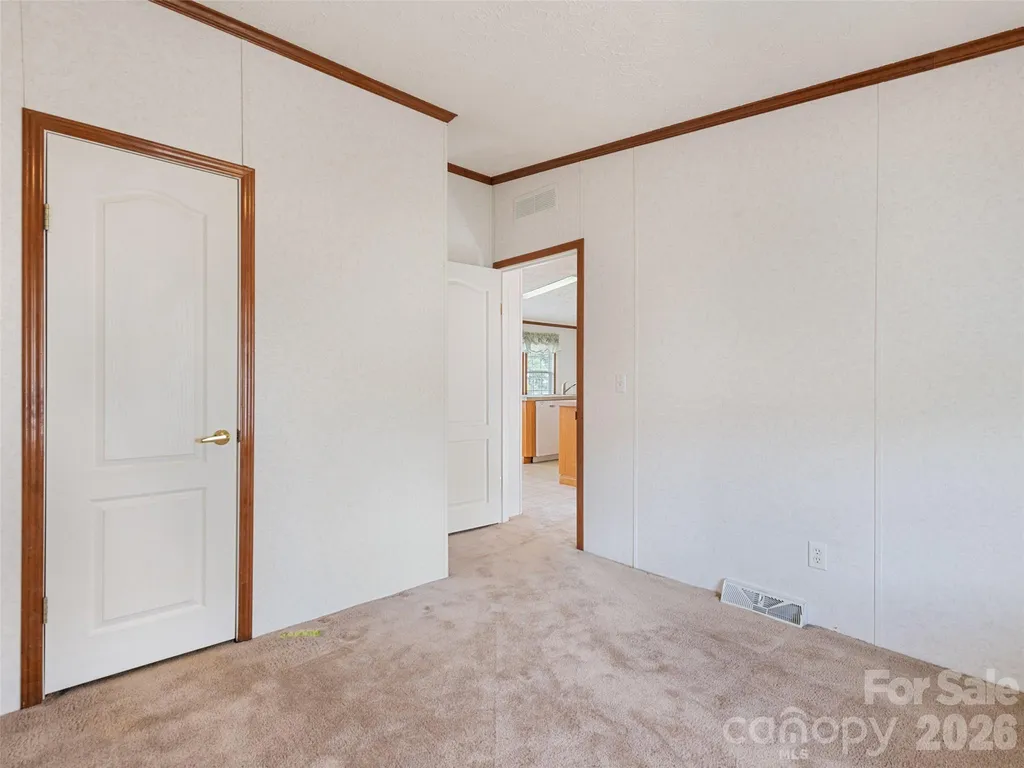 25 Lester Lane Waynesville NC 28785