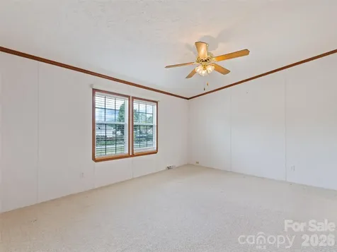 25 Lester Lane Waynesville NC 28785