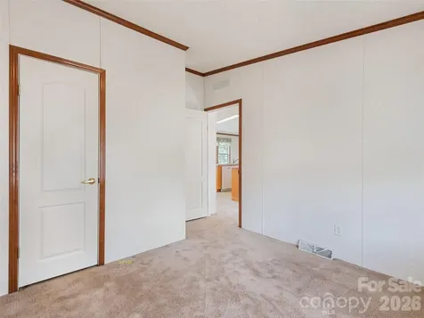 25 Lester Lane Waynesville NC 28785