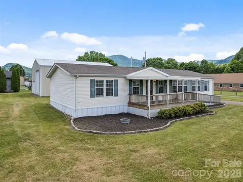25 Lester Lane Waynesville NC 28785