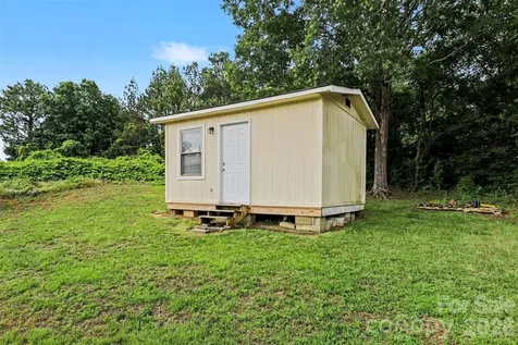 528 Woodlawn Avenue SW Concord NC 28025