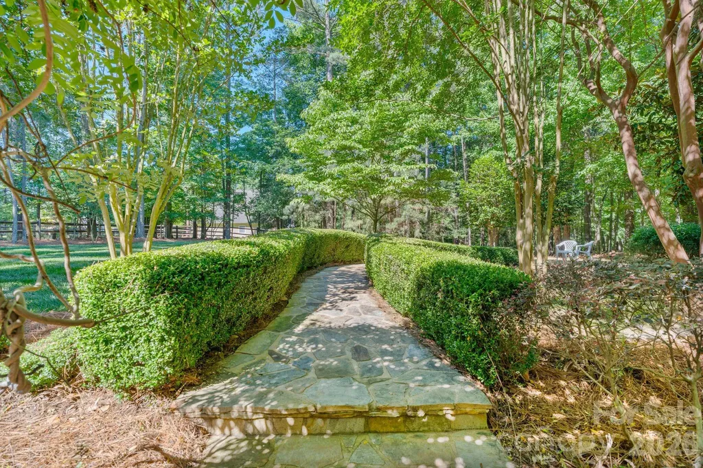 108 Broadview Circle Mooresville NC 28117