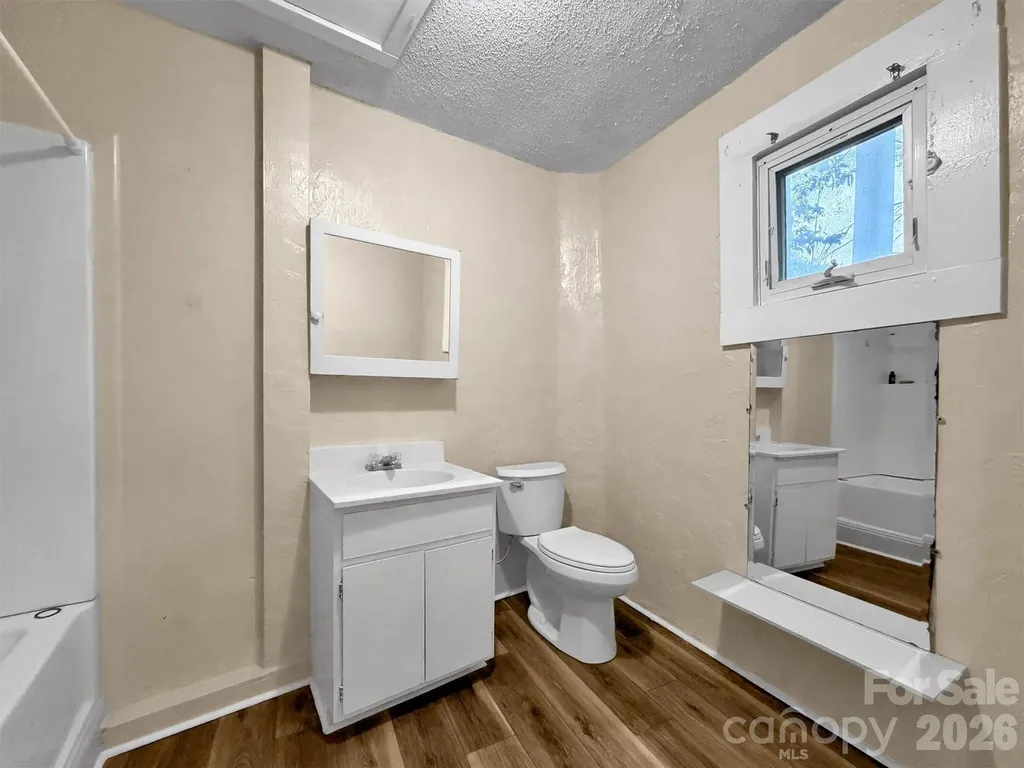 492 Riverbend Street Waynesville NC 28786