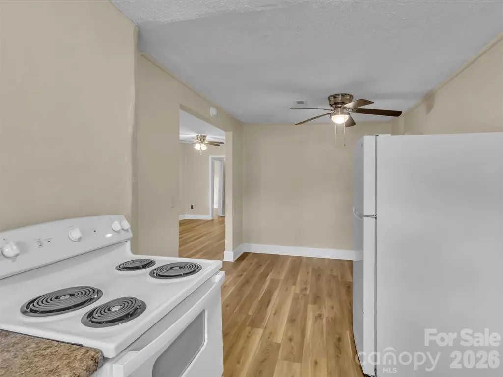 492 Riverbend Street Waynesville NC 28786